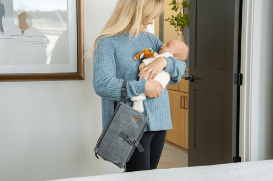 Minimalist Parenting: How a Portable Diaper Changing Pad Simplifies Your Baby Gear